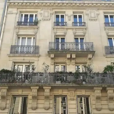 Notre Dame Joli Nid Calme Clair Equipe Type Cabine Pied Notre Dame Apartamento
